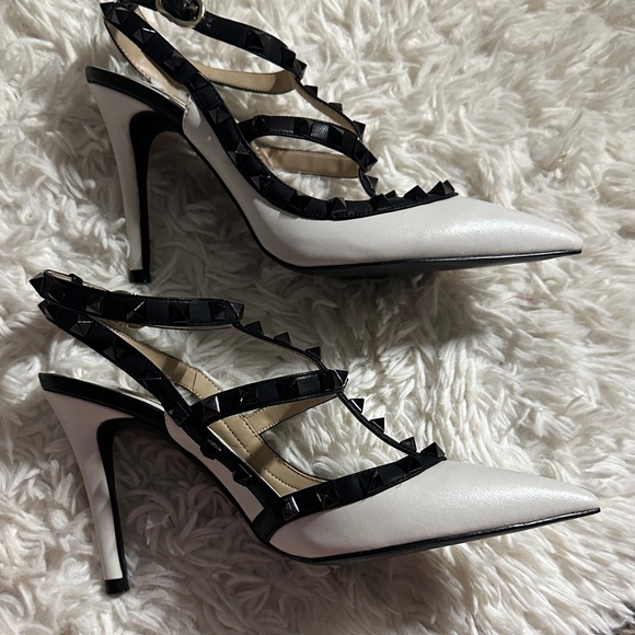 Valentino Women's White and Black Studded Heels size 39 - Picture 12 of 13